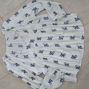 Old Navy Floral Cream Long Sleeve Blouse